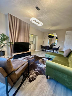The Luxe London Flat